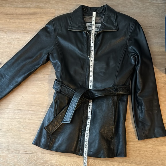 Pelle Studio, Wilson’s Leather Black Mid-Length Jacket with Belt, Small - Picture 3 of 8